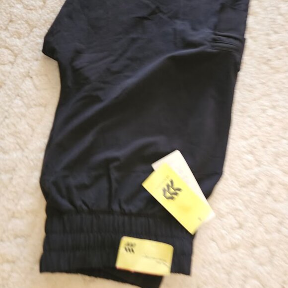 Active Light Mid-Rise Cargo Jogger Pants - All In Motion - size XS - Picture 7 of 11